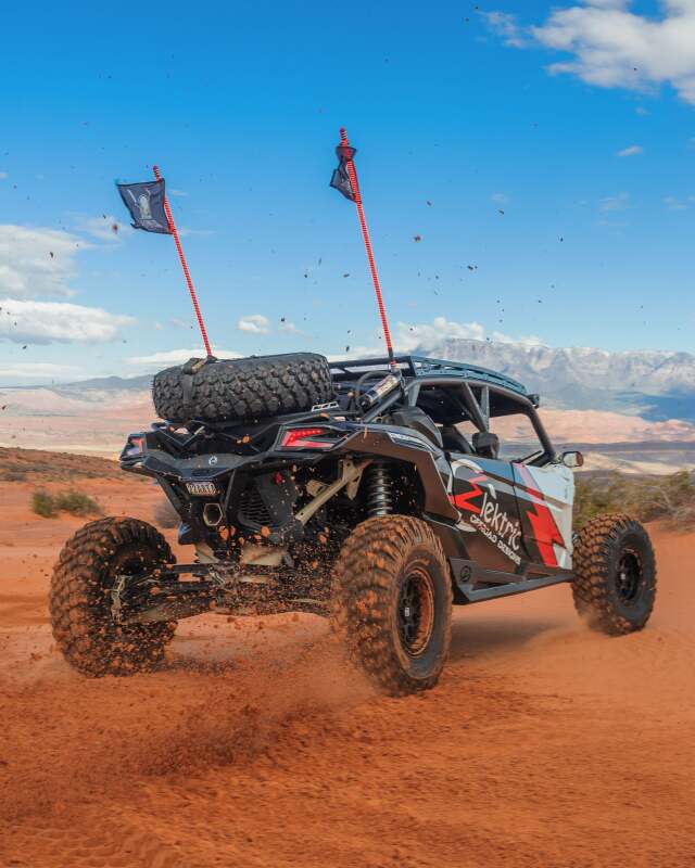 Elektric Off Road Elektric Offroad 2017+ Can Am Maverick X3 Volt Billet Radius Rods Anodized Clear (RS 72In Model)