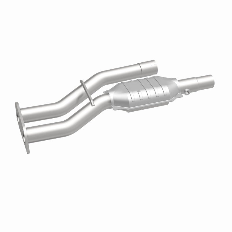 MagnaFlow Direct Fit Catalytic Converter 98 GM Truck 5.7L