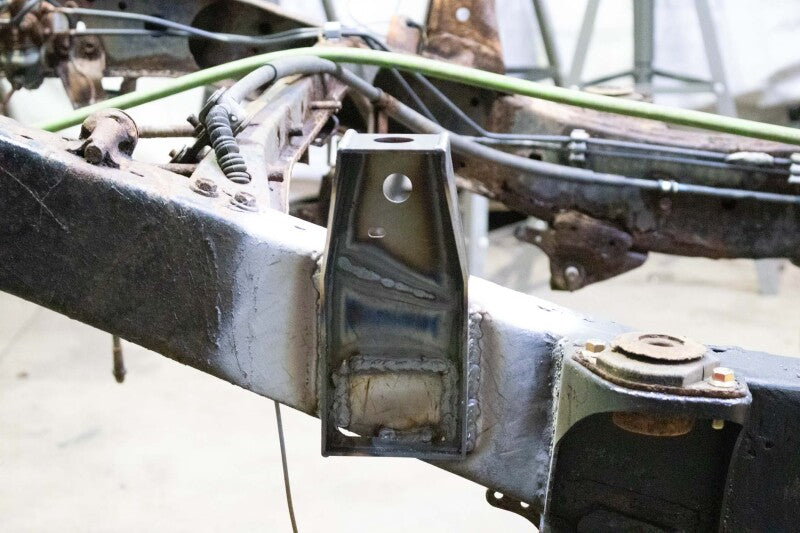 RustBuster Rust Buster 95-04 Toyota Tacoma Double Cab Front Bed Mount