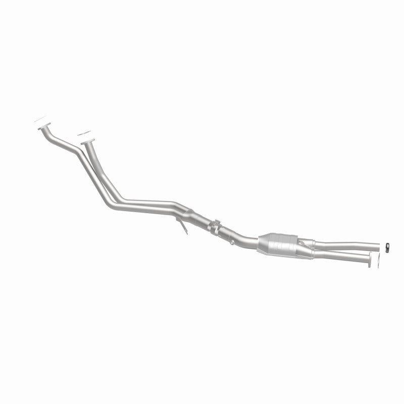 MagnaFlow Direct Fit Catalytic Converter BMW 80 88