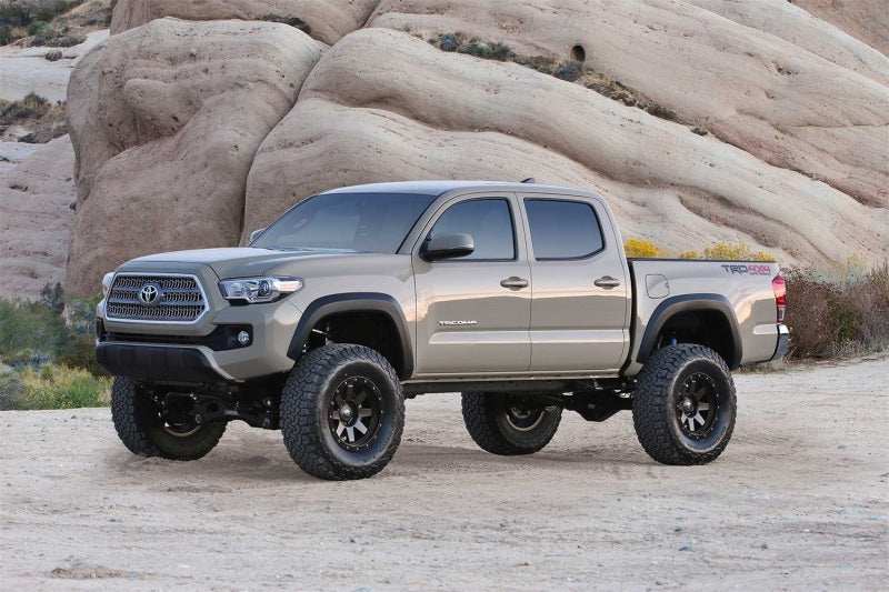 Fabtech 16-19 Toyota Tacoma 4WD/2WD 6 Lug 6in Lift System - Component Box 2