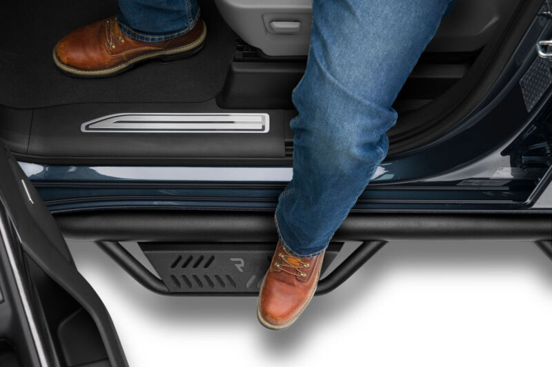 N-Fab Podium LG 2019 Chevy/GMC 1500 Crew Cab - Cab Length - Tex. Black - 3in