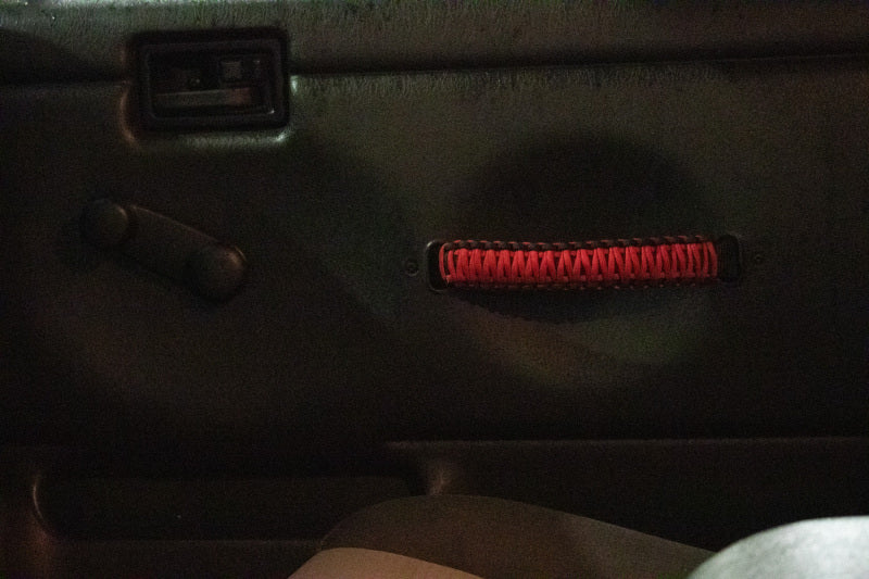 Fishbone Offroad 97-06 Jeep Wrangler Paracord Door Handles - Black/Red