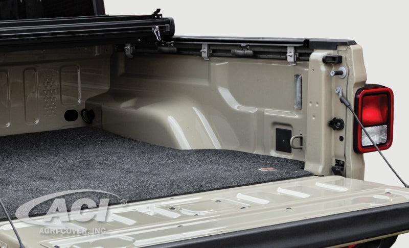 Access Lorado 20-22 Jeep Gladiator 5ft Bed (w/ Trail Rail) Lorado Roll-Up Cover