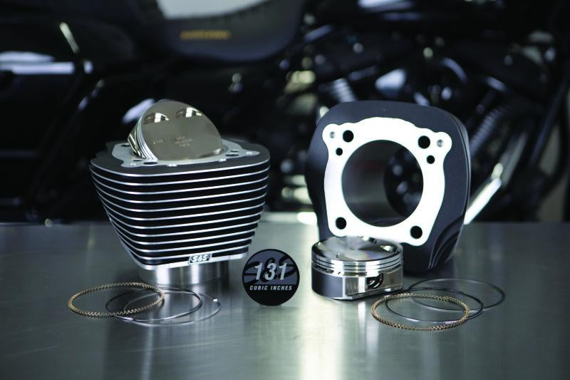 S&S Cycle 2017+ M8 Models 4.250in Bore 4-5/8in Stroke Cylinder Kit - Wrinkle Black w/ Highlight