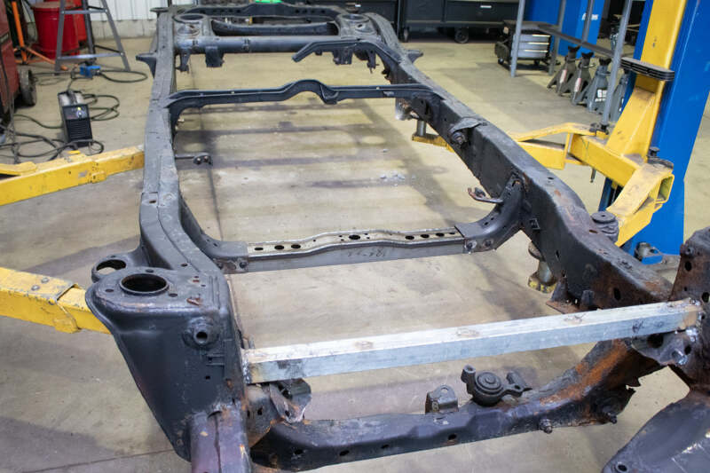 RustBuster Rust Buster 01-04 Toyota Sequoia Transmission Crossmember