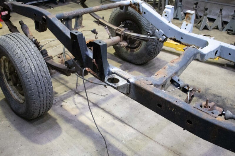 RustBuster Rust Buster 88-95 Toyota Pickups Middle Body Mount- (Left)