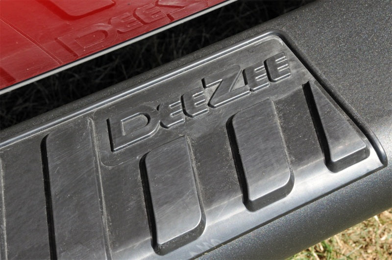 Dee Zee 99-23 Chevrolet/GMC/Dodge/Ford Full Size Truck Tubes - 6In Oval - Black Steel (ExtCab)
