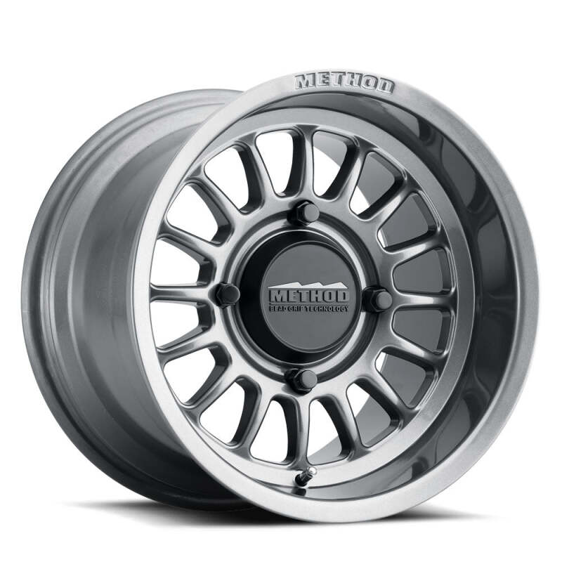 Method Wheels Method MR411 Bead Grip 15x7 / 5+2/38mm Offset / 5x4.5 / 72 CB Gloss Titanium Wheel