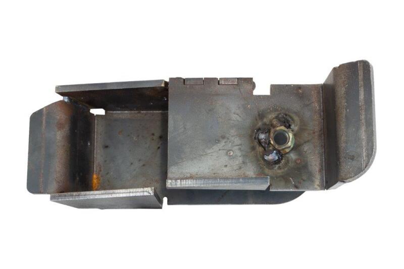 RustBuster Rust Buster 1997-2006 Jeep Wrangler Rear Upper Control Arm Mount - Right