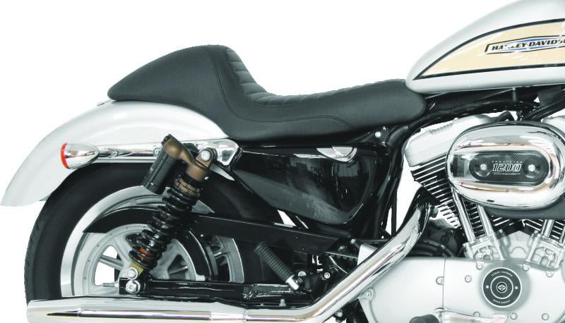 Mustang Motorcycle Mustang 06-10 and 12-15 Yamaha Roadliner, 06-15 Stratoliner Fender Bib w/Studs - Black