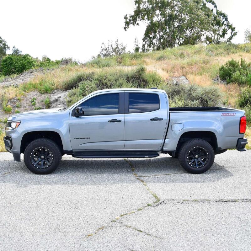 Westin 15-24 GMC Canyon Crew Cab Outlaw Running Boards - Textured Black