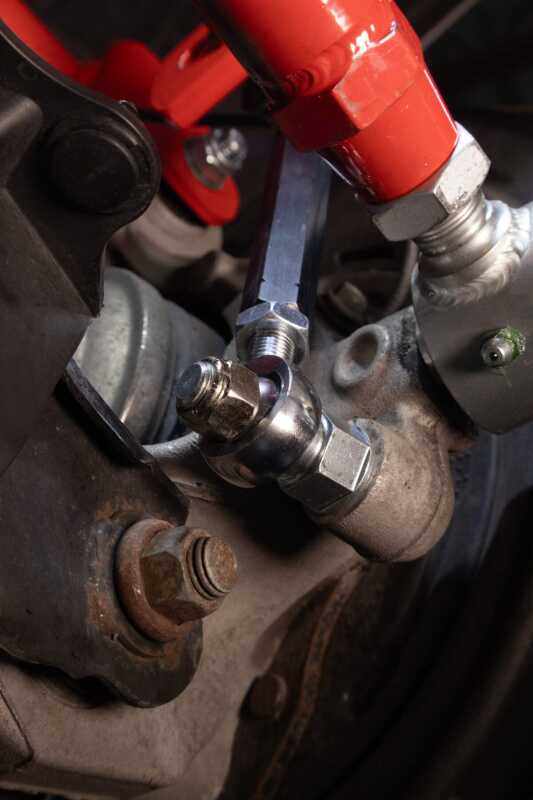 UMI Performance 16-24 Chevrolet Camaro Suspension Stabilizer Bar Link - Red