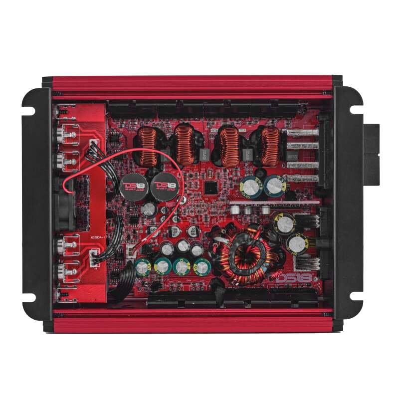 DS18 4-Channel Class-D Amp Stereo Full-Range 4 x 120 W RMS at4 ohm- Red