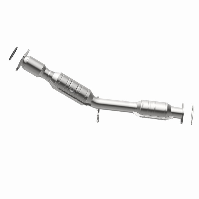 MagnaFlow Direct Fit Catalytic Converter 05-09 Volvo V50 2.4L