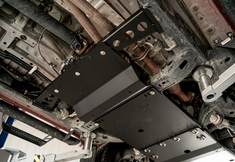 Cali Raised LED Cali Raised 05-15 Toyota Tacoma Transfer Case Skid Plate - Aluminum / Powder Coat