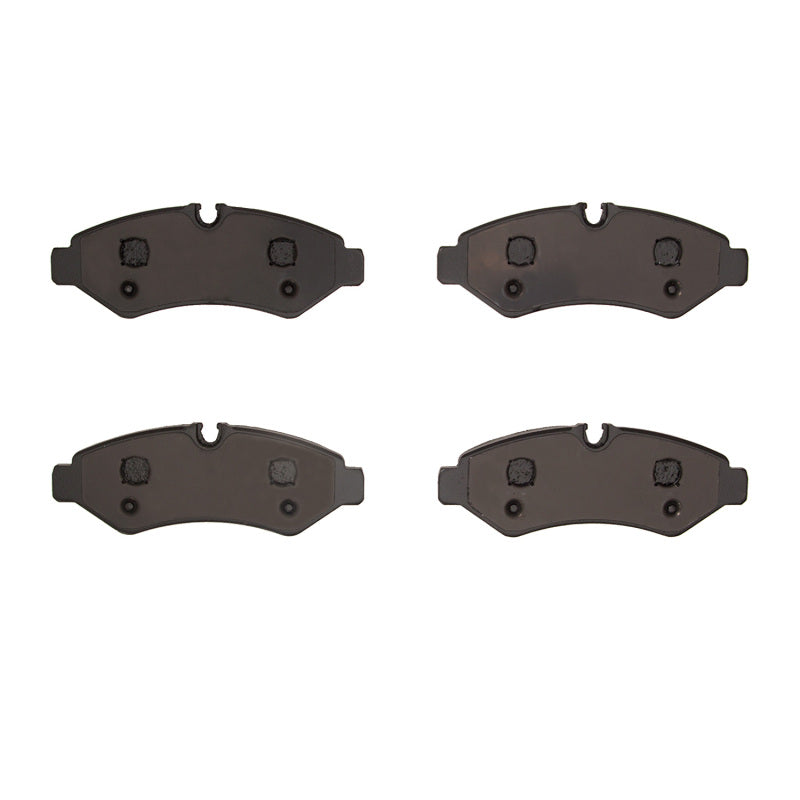 R1 Concepts R1 19-26 Mercedes-Benz Sprinter 1500 Rear Ceramic Brake Pads