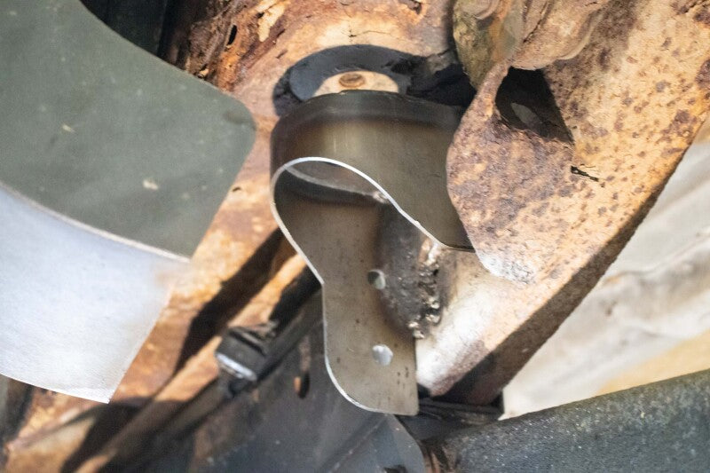 RustBuster Rust Buster Avalanche/Suburban/Yukon Rear Body Frame Mount