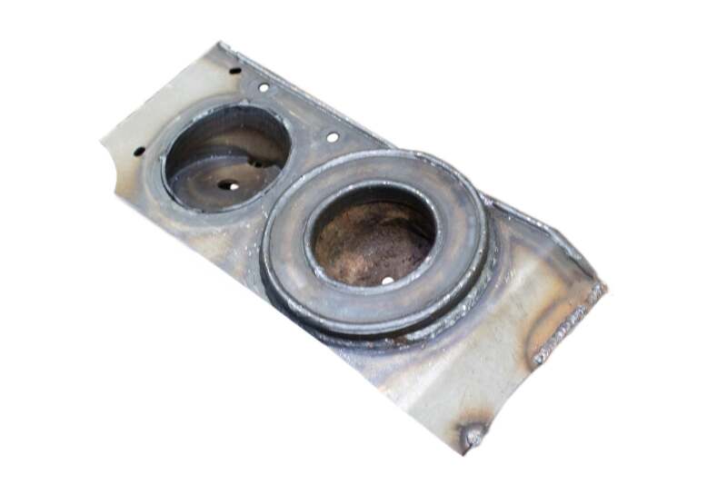 RustBuster Rust Buster 1996-2002 Toyota 4Runner Rear Upper Coil Spring Bucket & Shock Mount - Right