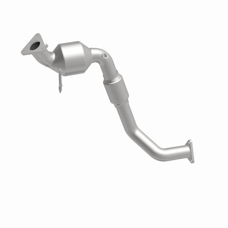 MagnaFlow Direct Fit Catalytic Converter 07 VW Touareg 3.6L Rear close