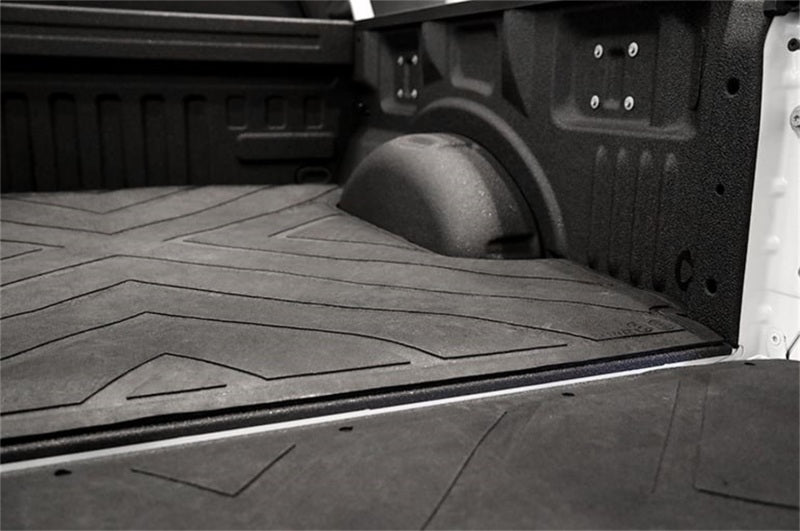 Dee Zee 19-23 Chevrolet Silverado Heavyweight Bed Mat - Custom Fit 5 1/2Ft Bed (X Pattern)