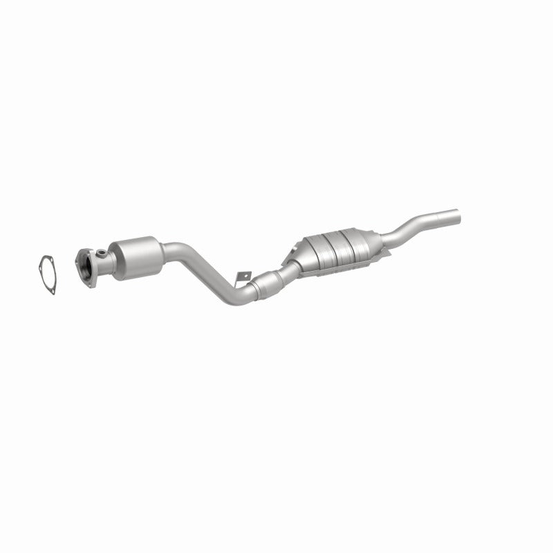 MagnaFlow Direct Fit Catalytic Converter 03 Volkswagen Passat 2.8L