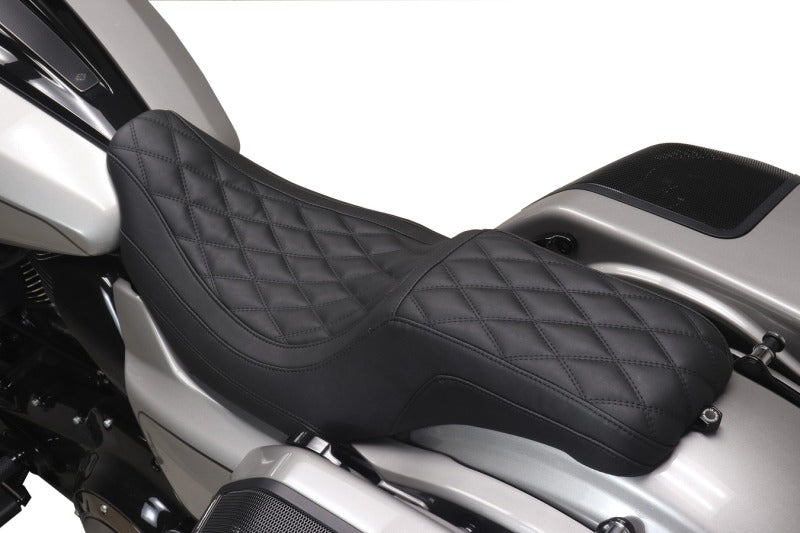 Mustang Motorcycle Mustang 23-25 HD Dble Diamond Low Squareback CVO Road Glide (ST), Rd Glide and Str Glide Black