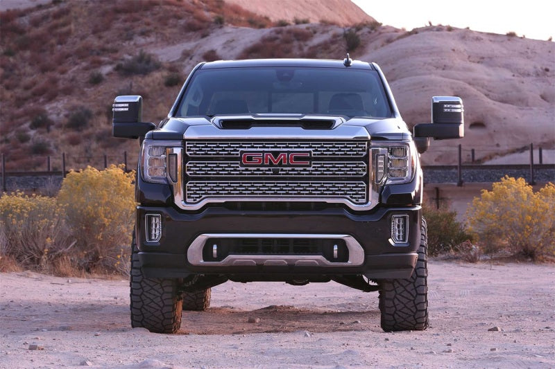 Fabtech 2020 GM K2500HD/3500HD UCA 3.5in Lift System