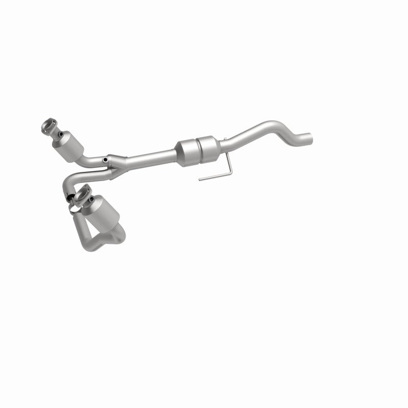 MagnaFlow Direct Fit Catalytic Converter 00-03 Durango 4WD 4.7L
