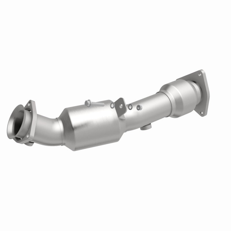 MagnaFlow Direct Fit Catalytic Converter 04-07 VW Touareg 4.2L Driver Side