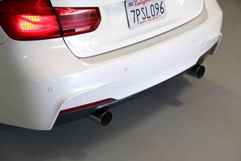 Dinan 16-18 BMW 340i (F30)/17-20 BMW 440i (F32) Free Flow Axleback Exhaust System - Polished Tips