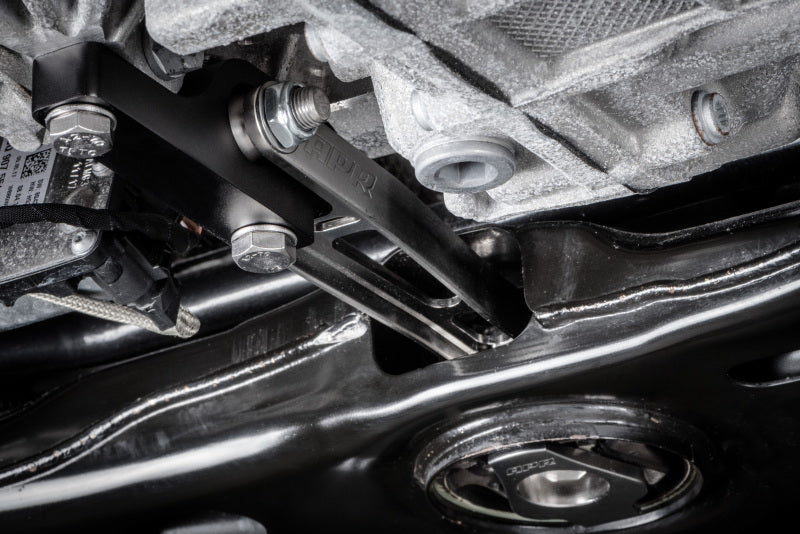 APR 15-18 Audi A3 Quattro (MQB 6 Speed & DQ250) Mount Kit