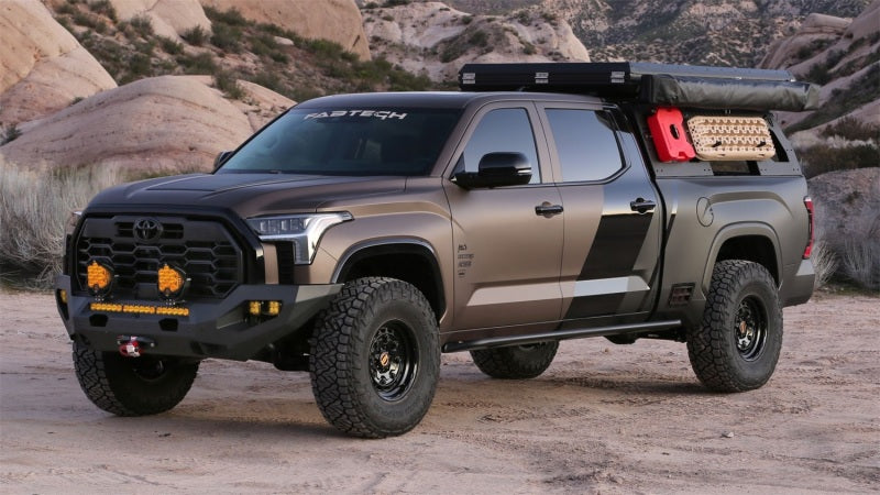 Fabtech 2022 Toyota Tundra 1.5in Leveling Kit - Front Spacers and Hardware
