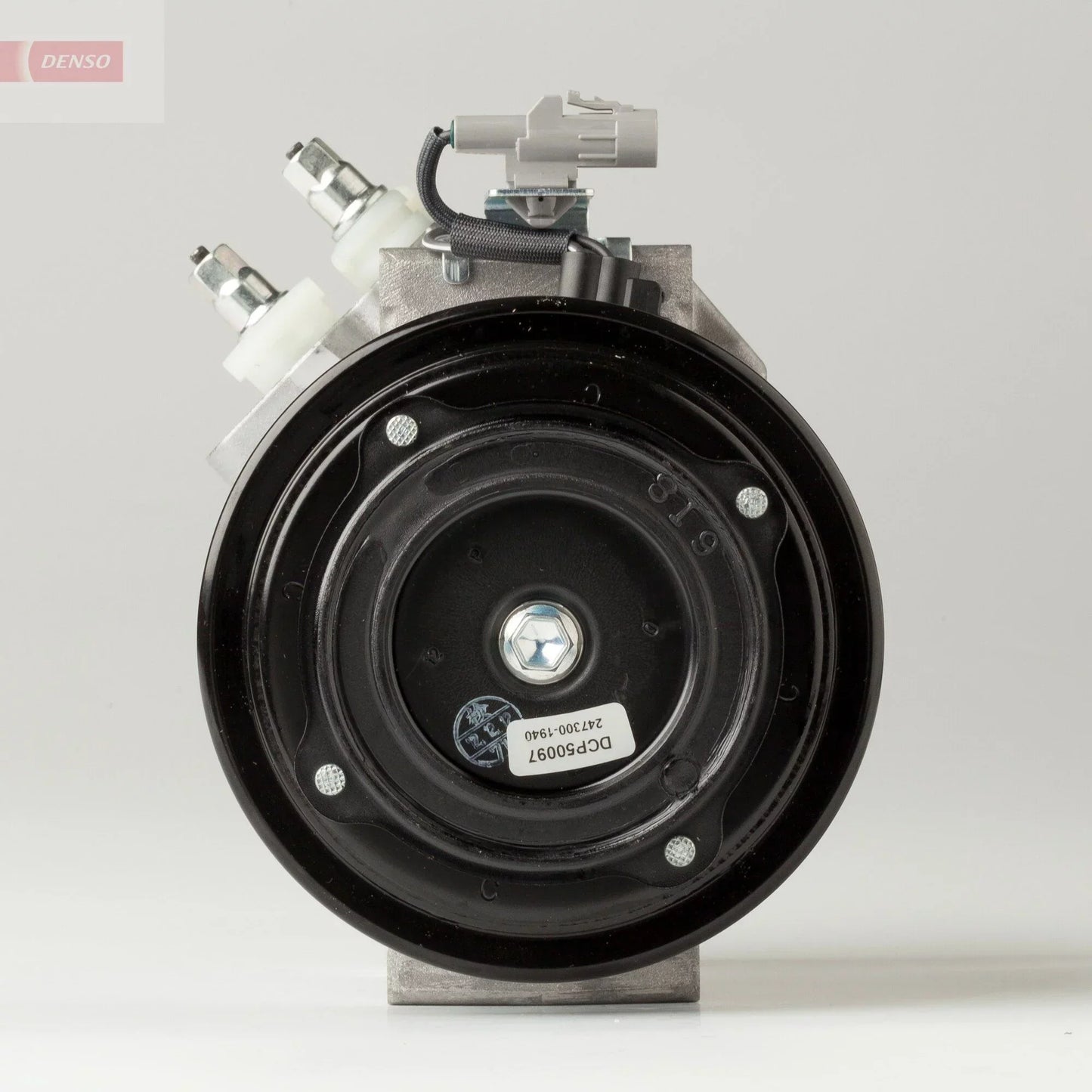 DENSO DCP50097 Compressor, Air Conditioning for Toyota Hilux Platform / Chassis (Ln_, _N1_)