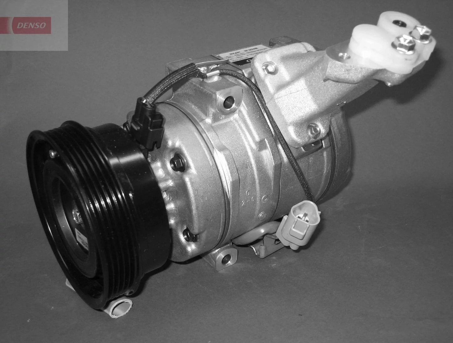 DENSO DCP50222 Compressor, Air Conditioning for Toyota Avensis Verso (M2)