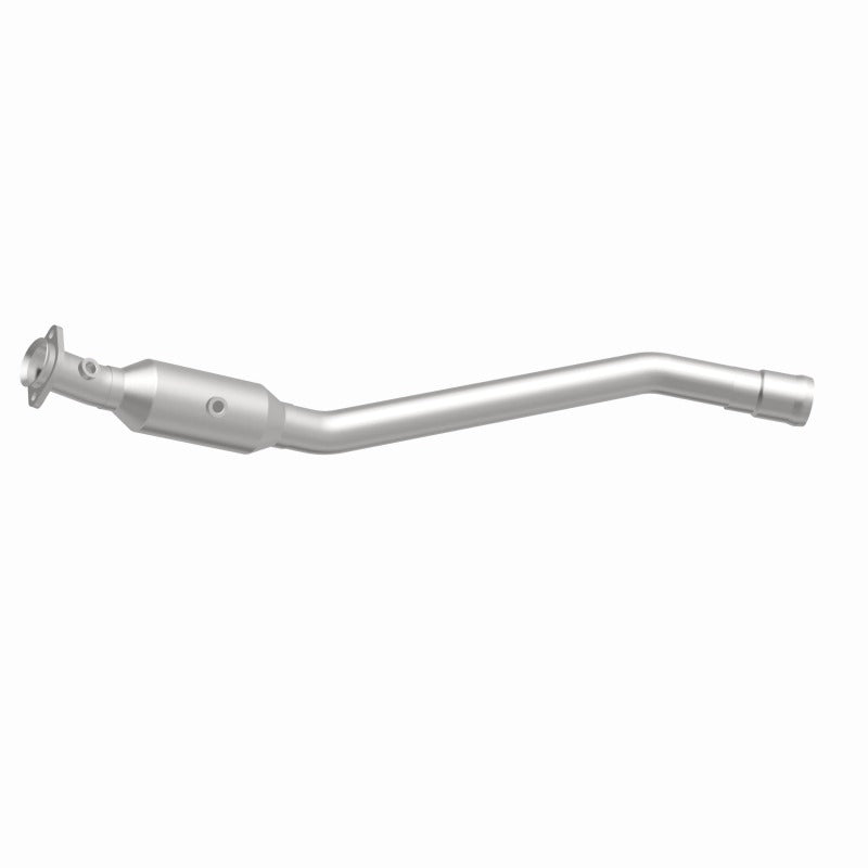 MagnaFlow Direct Fit Catalytic Converter 13-14 Mercedes-Benz GL450 V8 4.6 OEM Underbody