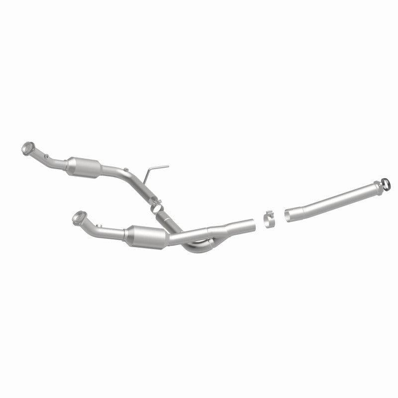 MagnaFlow Direct Fit Catalytic Converter OEM 2004-2005 Ford Explorer/Mercury Mountaineer Underbody