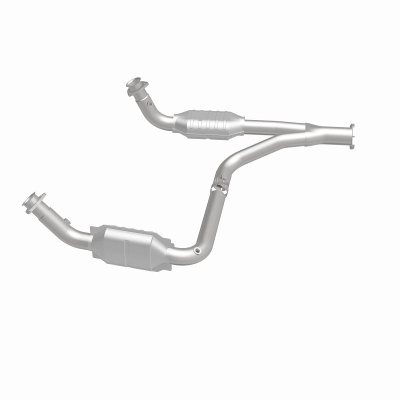 MagnaFlow Direct Fit Catalytic Converter 00-01Tahoe/Yukon V8 5.7L