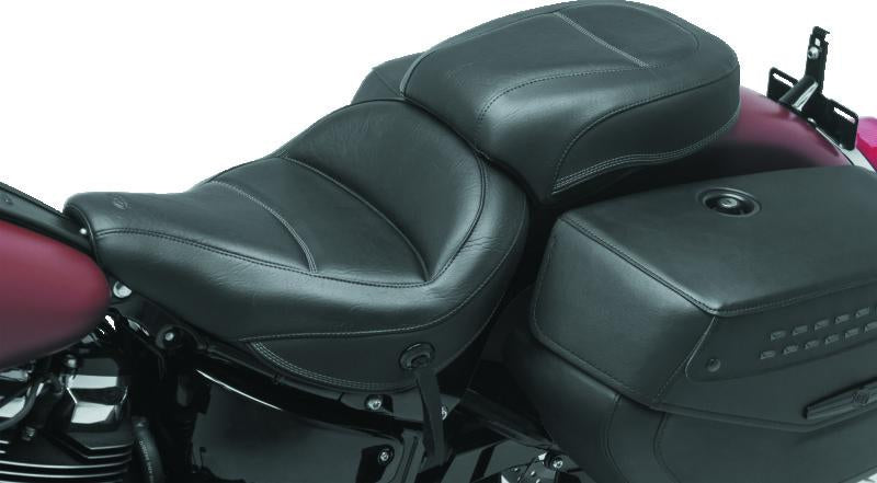 Mustang Motorcycle Mustang 00-08 Honda VT1100 Sabre,97-08 Spirit,87-97 Shadow,95-01 Ace Tour 1PC Seat Regal- Black