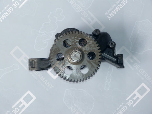 OE GERMANY 011800457002 Oil Pump