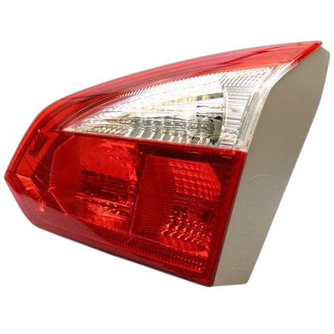 downloaded_images\genuine-ford-1775986-focus-mk3-rear-driver-side-inner-light-lamp-4-door-estate-2011-2015-1-1nbKffpH73cvmKj7cbqL88mzqkR-vA5vd.jpg