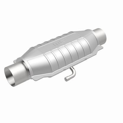 MagnaFlow Universal Catalytic Converter 2.25in Inlet/Outlet Center/Center Oval Rear (California)