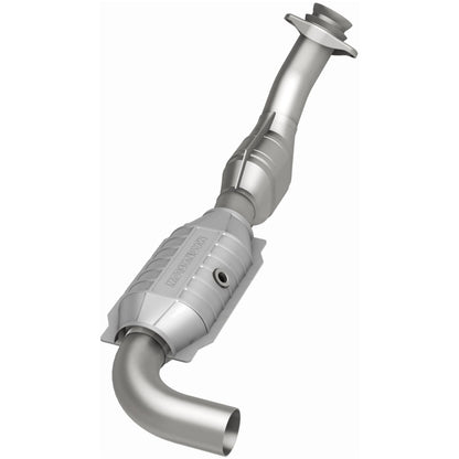 MagnaFlow Direct Fit Catalytic Converter 01-04 Ford F-150 4.2L 2wd