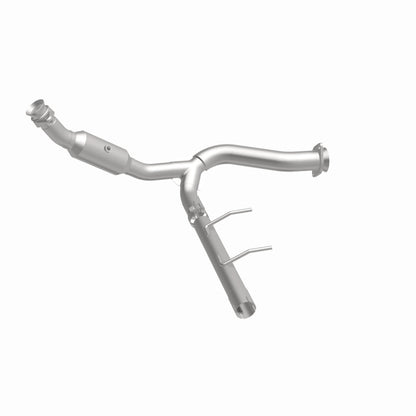 MagnaFlow Direct Fit Catalytic Converter 2007-2008 Ford Expedition/Navigator V8-5.4L