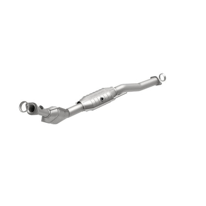 MagnaFlow Direct Fit Catalytic Converter 02-04 Infiniti I35 3.5L rea