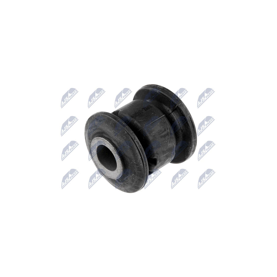 NTY ZtpMz049A Control Arm / Trailing Arm Bush