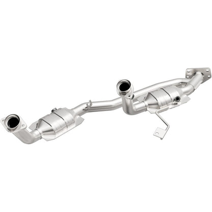 MagnaFlow Direct Fit Catalytic Converter 04 Ford Freestar 3.9L