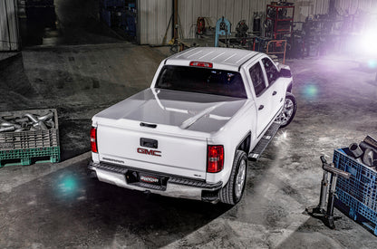 UnderCover 2018 GMC Sierra 1500 (19 Limited) 5.8ft Elite LX Bed Cover - Glory Red