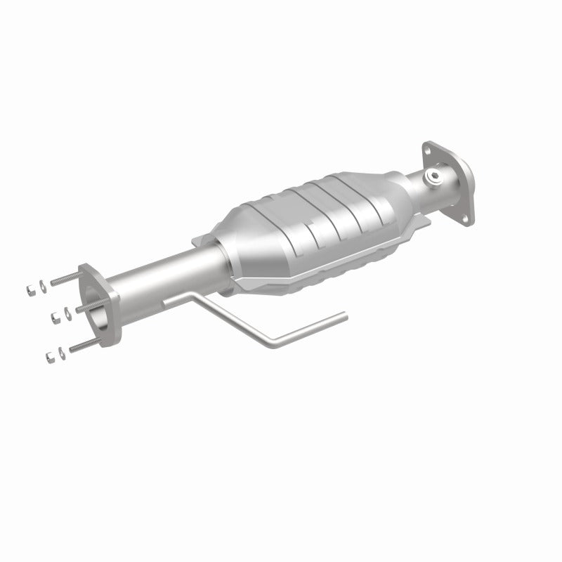 MagnaFlow Direct Fit Catalytic Converter 00-04 Jeep Wrangler Rear