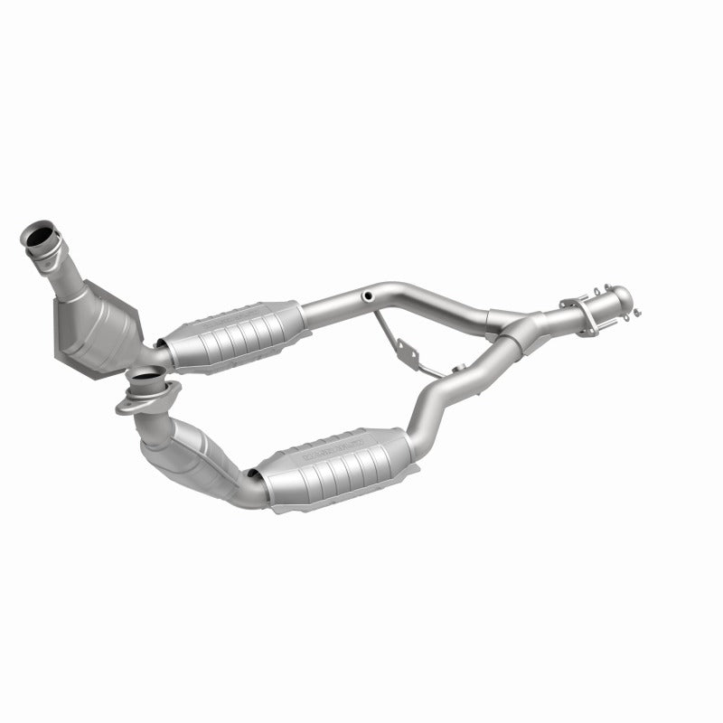 MagnaFlow Direct Fit Catalytic Converter 96-98 Ford Mustang 3.8L
